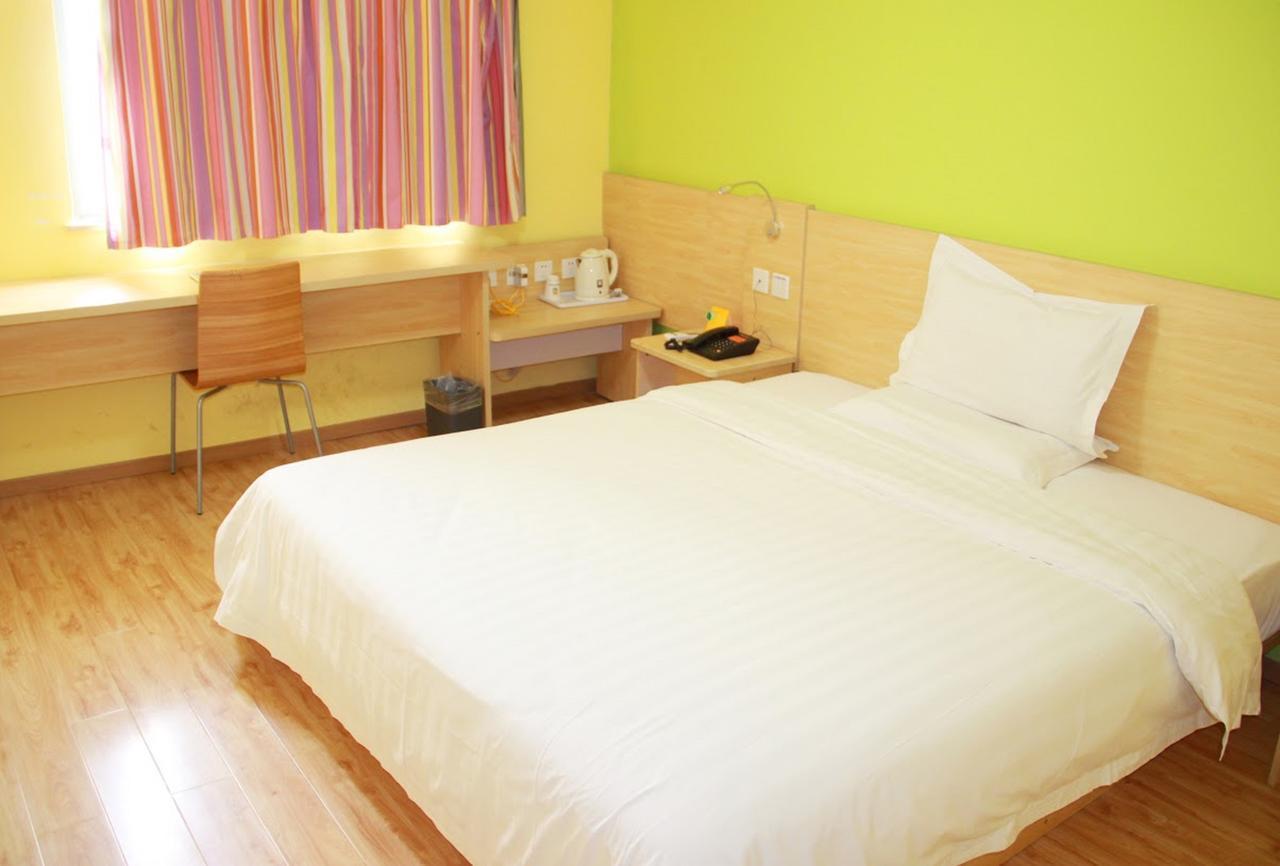 7Days Inn Huaihua Mayang Binhe Road Exterior foto
